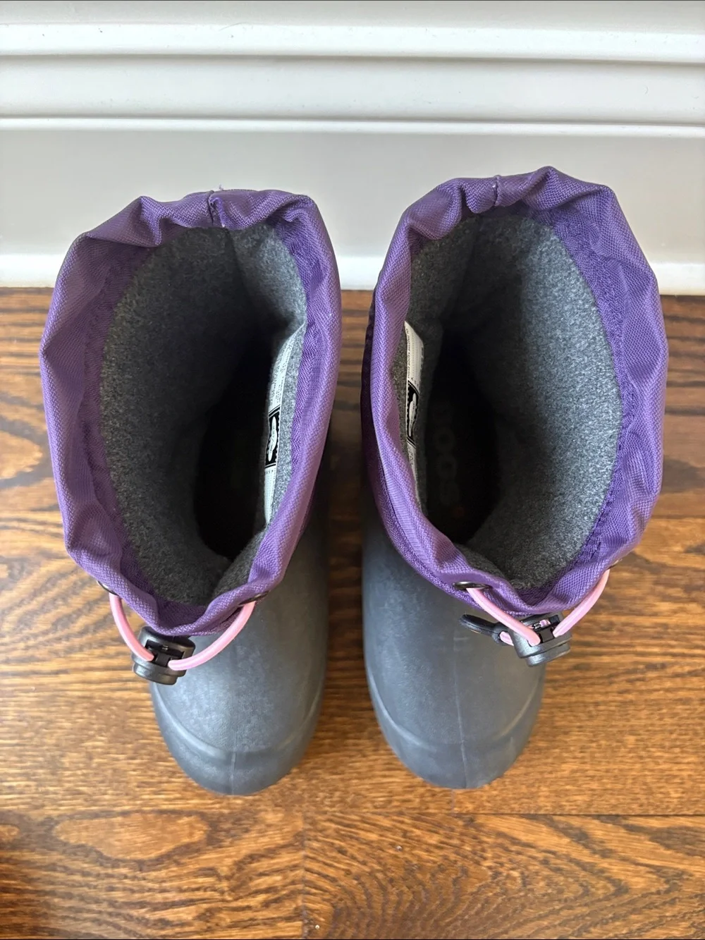 Bogs Kids Snow Shell Purple and Black Boots size 3